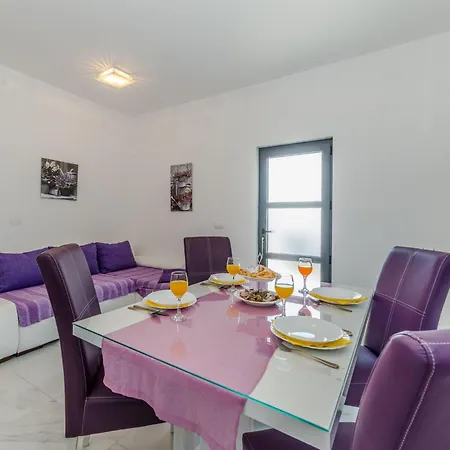 Grbic 3 By Interhome Апартаменты *